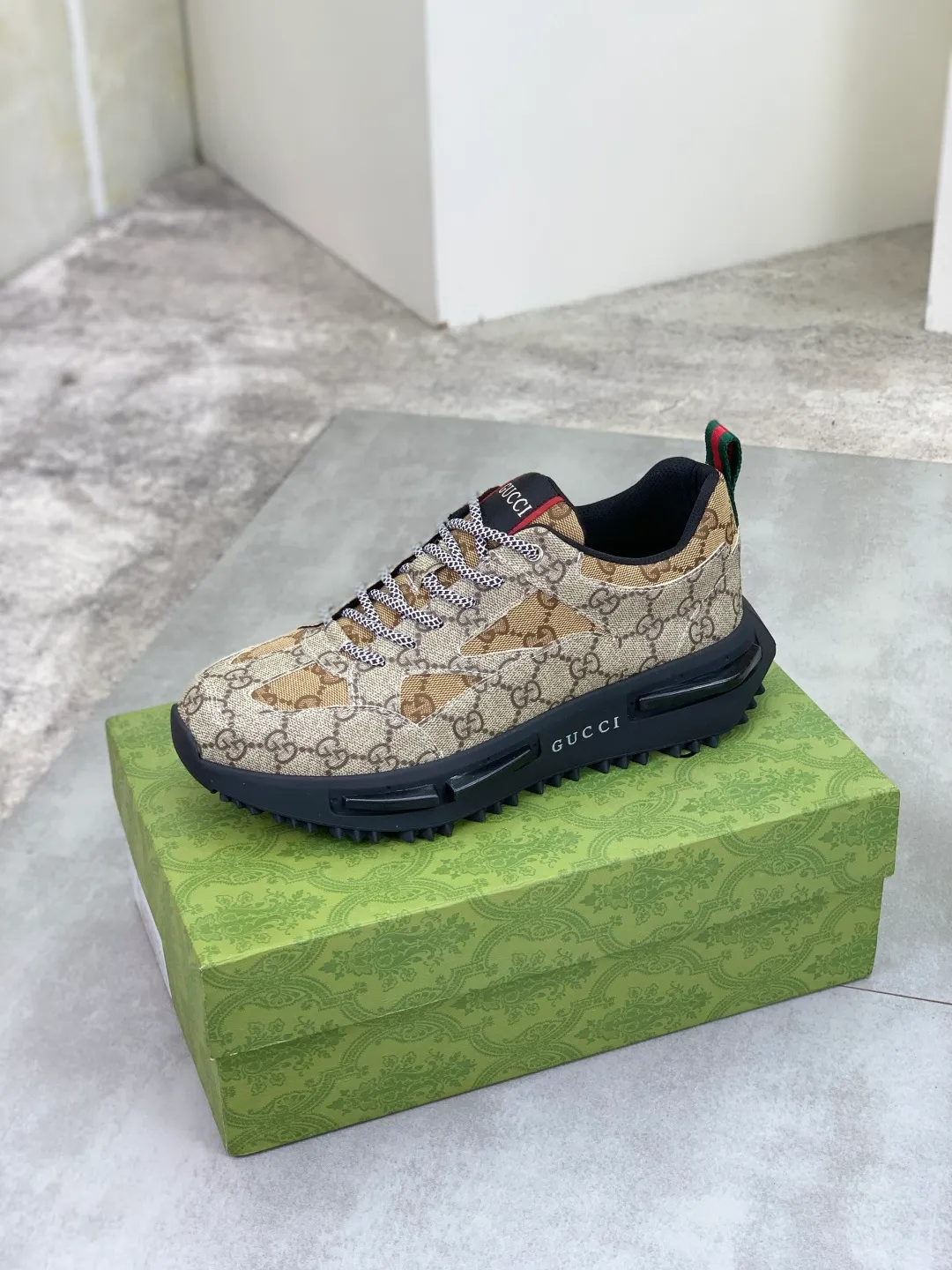 Men's men's shoes 💰P440💰 [New model] (GUCCI) official website's latest 🎁🎁casual and fashionable men's shoes 👟, hot style 💥 style is simple and elegant, exclusive for trendy men. Unique official website's latest brand double G elements Original 👑Gucci decoration, fashionable and generous, the fabric is original frosted calfskin✅Fully imported first-layer pigskin lining, the official website specifies wear-resistant, lightweight original rubber casual outsole, the classic model is taken in real life🎬38-44 3️⃣ colors available